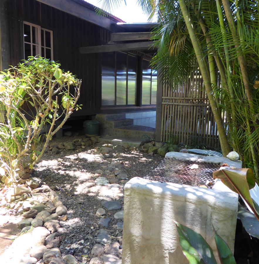 Comfortable Maison Papetoai Exterior photo
